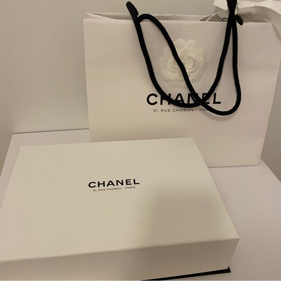 Chanel Wallet On Chain (WOC) - Picture 12 of 14